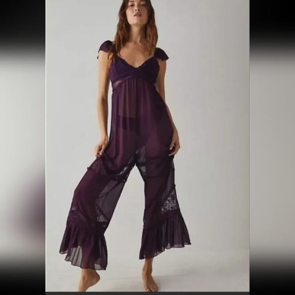 Elegant Purple Women's Sleepwear - Picture 1 of 5